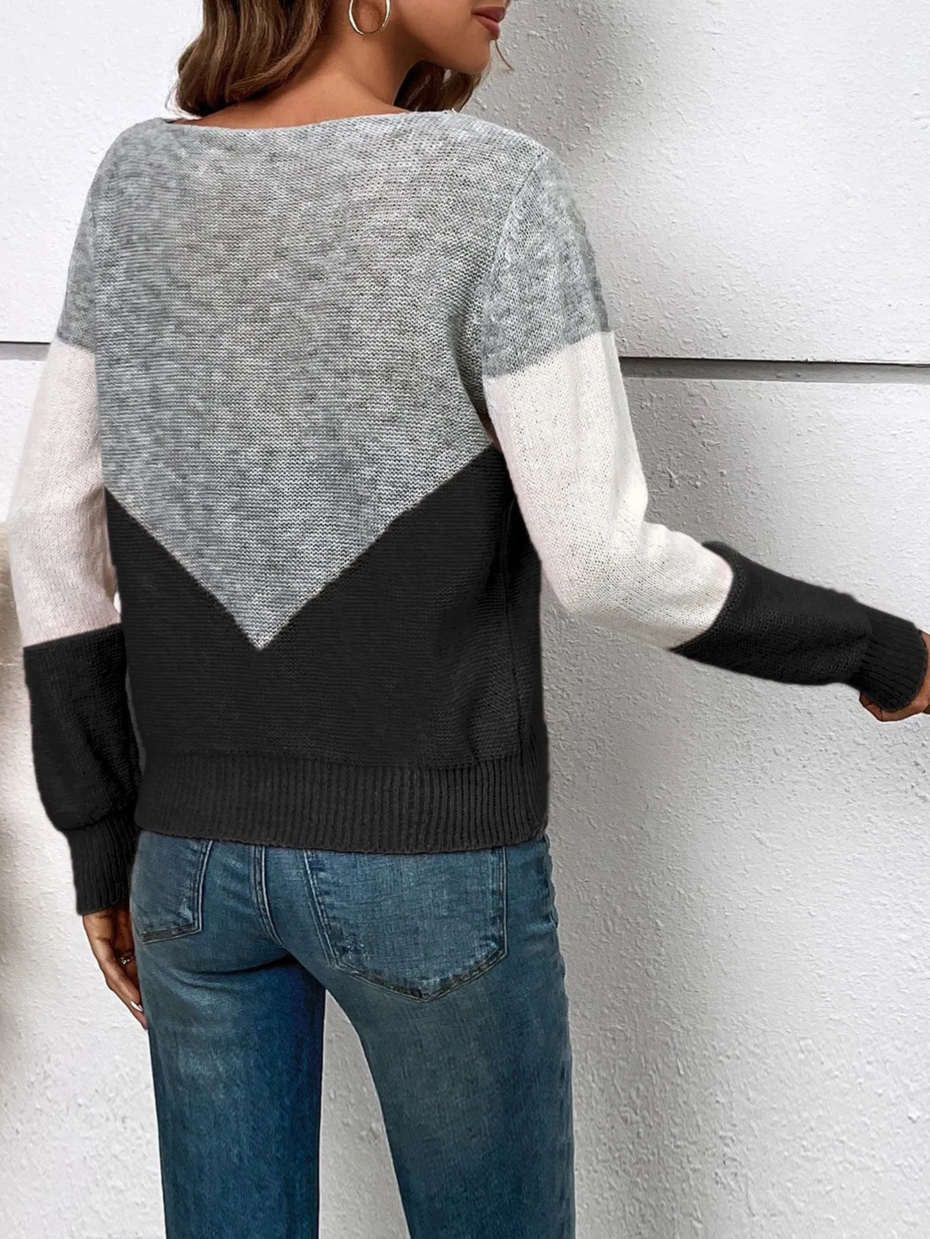 Elara - Stylish Color Block Sweater for Women