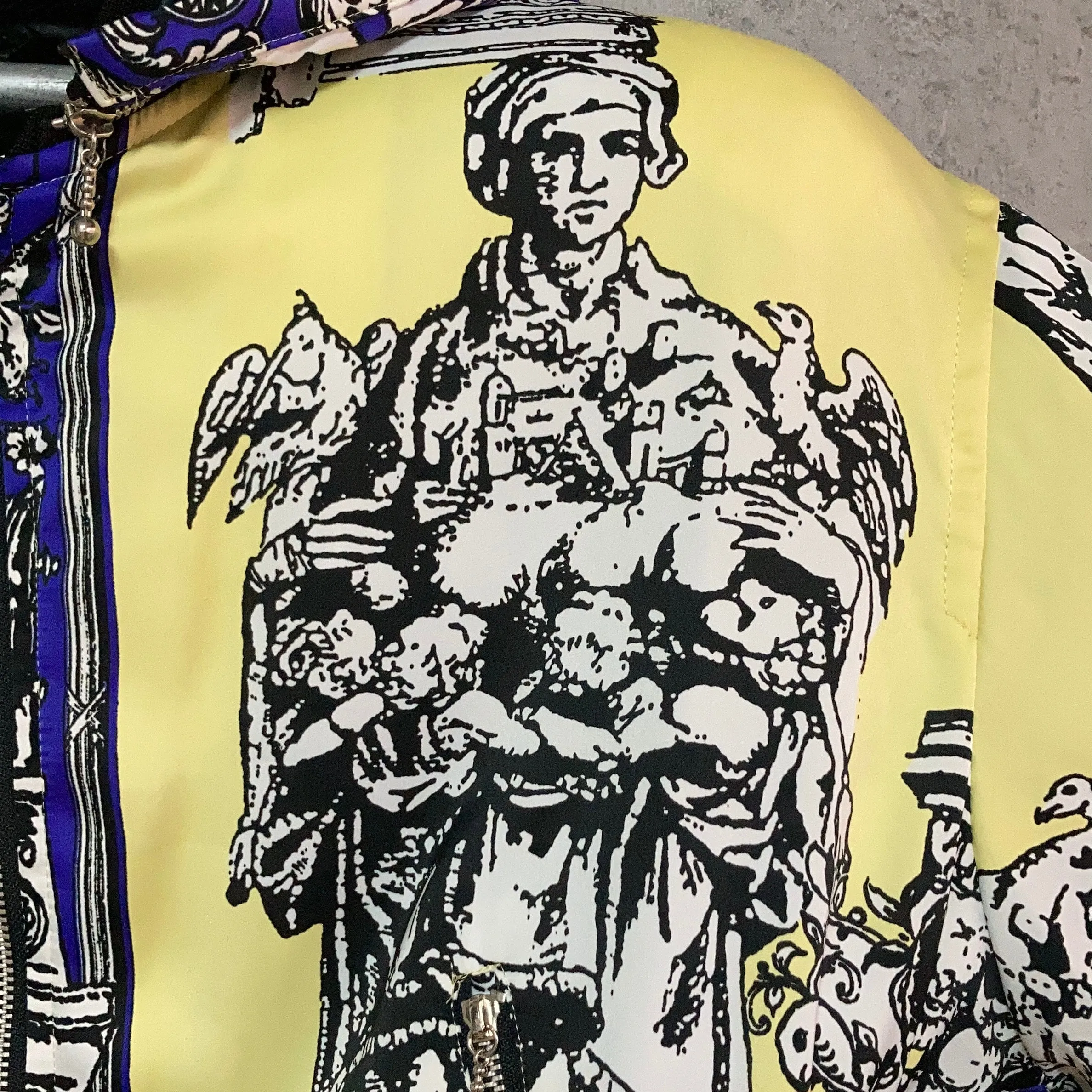 Luna Mattino sculpture statue puff jacket