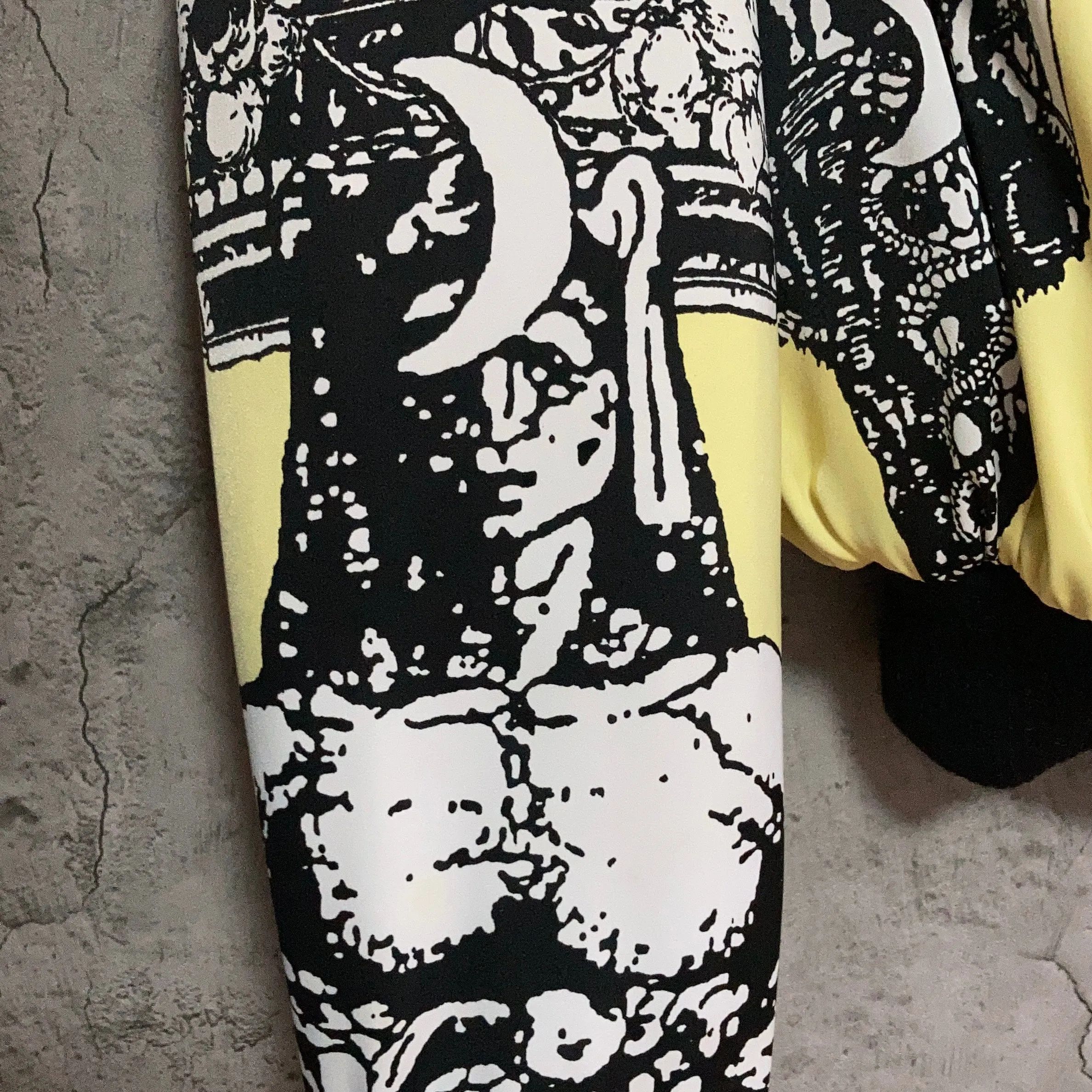 Luna Mattino sculpture statue puff jacket