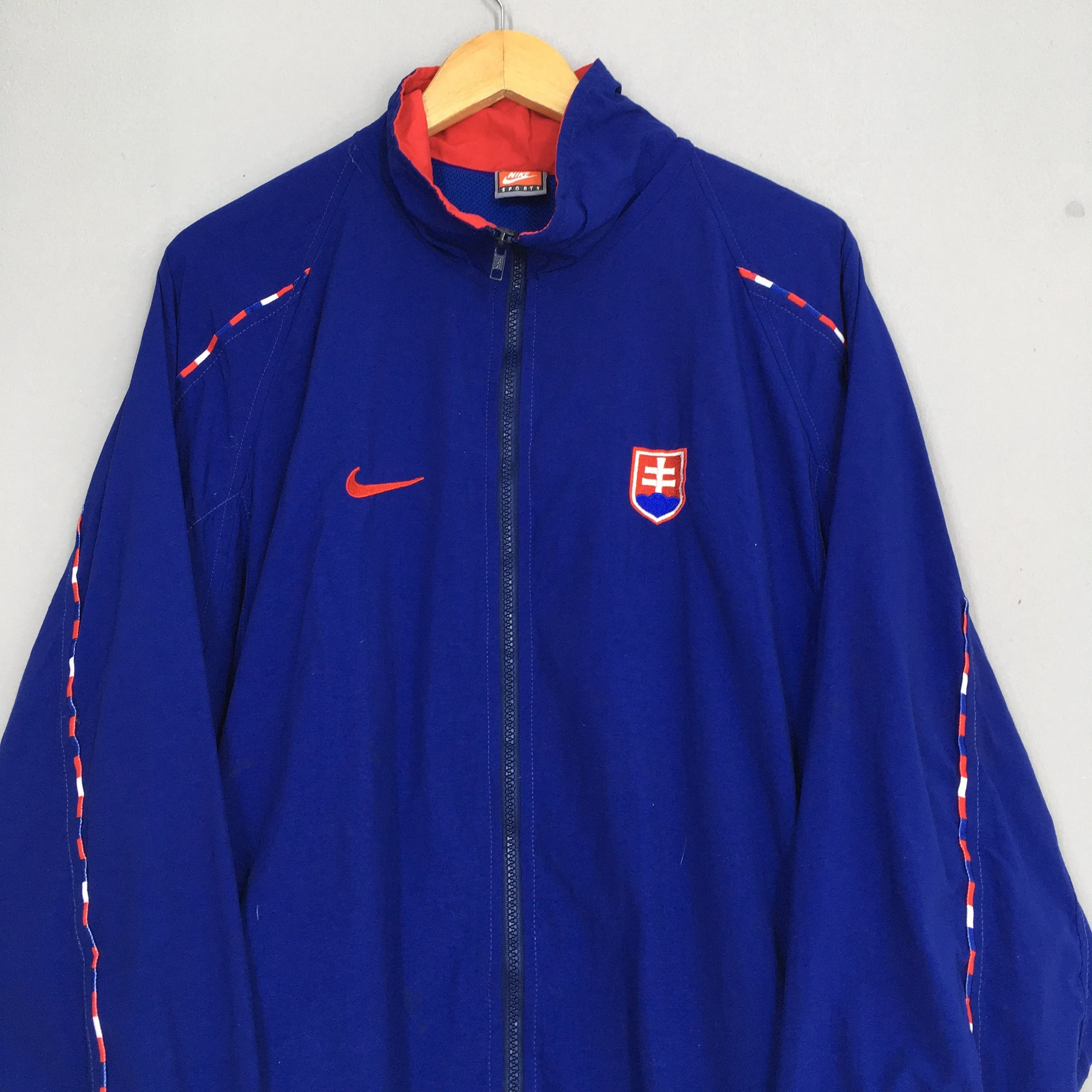 Nike Windbreaker Swoosh Jacket Large