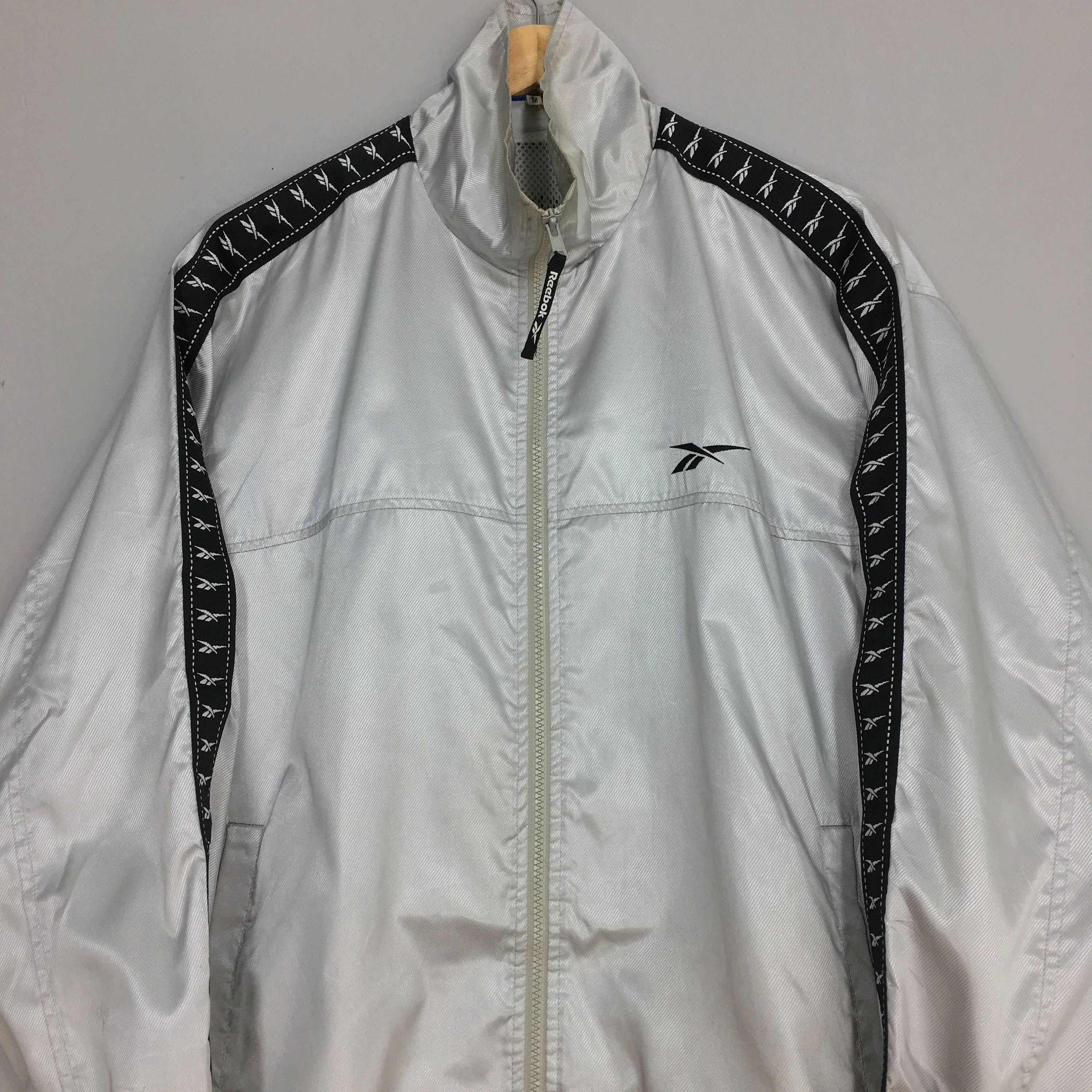 Reebok Sports Windbreaker Jacket Medium