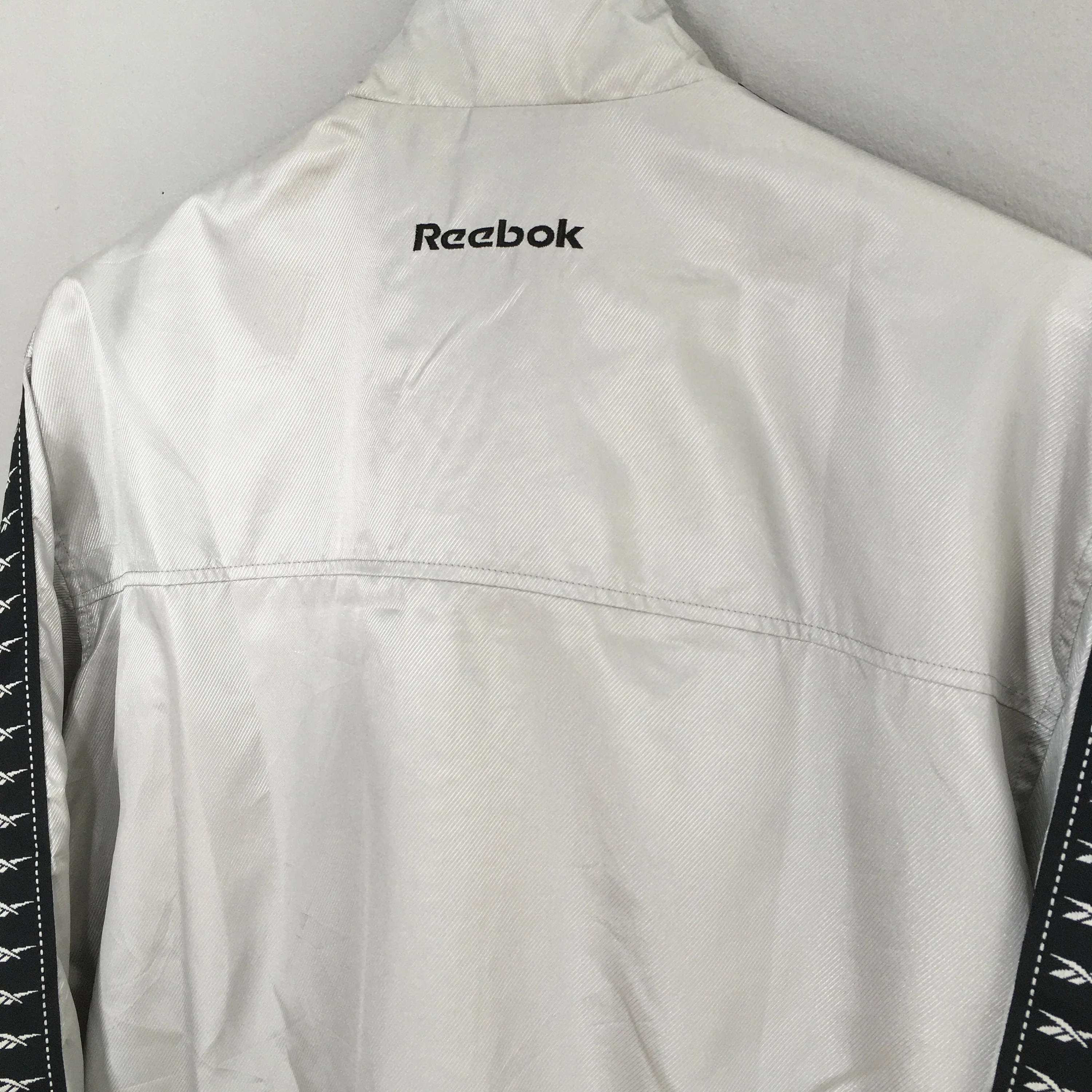 Reebok Sports Windbreaker Jacket Medium