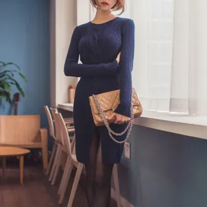 Slit Dress Of Cotton With O-Neck